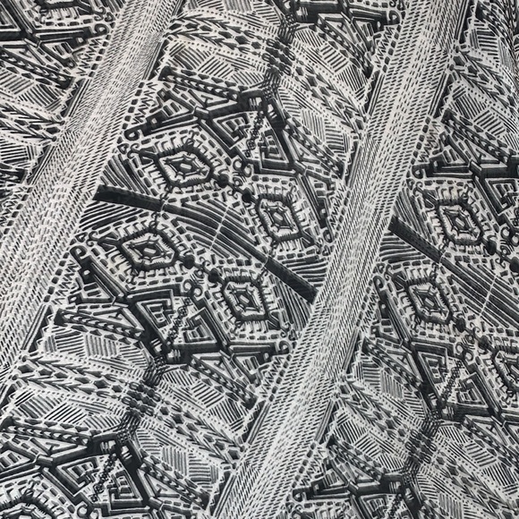 Grato shawl - Picture 2 of 4